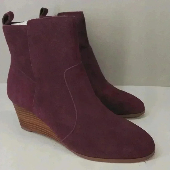 Violent and Red Jay Jay wedge Booties in burgundy size 9.5 nwob and size 9 - Picture 9 of 9